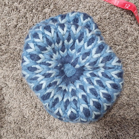 The North Face crocheted lined beanie soft fluffy - blue - Picture 8 of 8